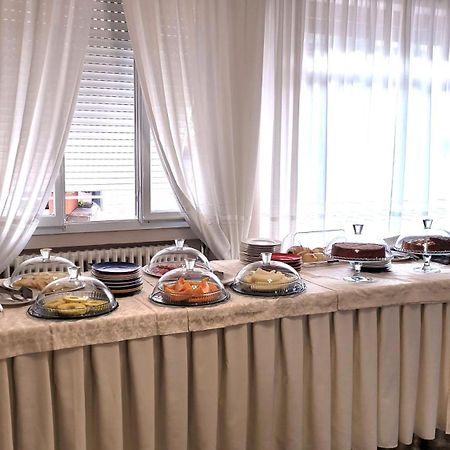 Hotel Bellavista Meuble モンテ・イーゾラ エクステリア 写真