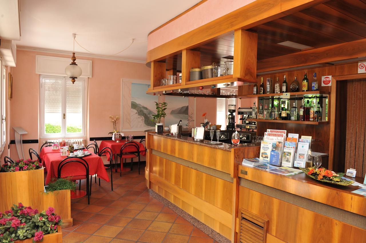 Hotel Bellavista Meuble モンテ・イーゾラ エクステリア 写真