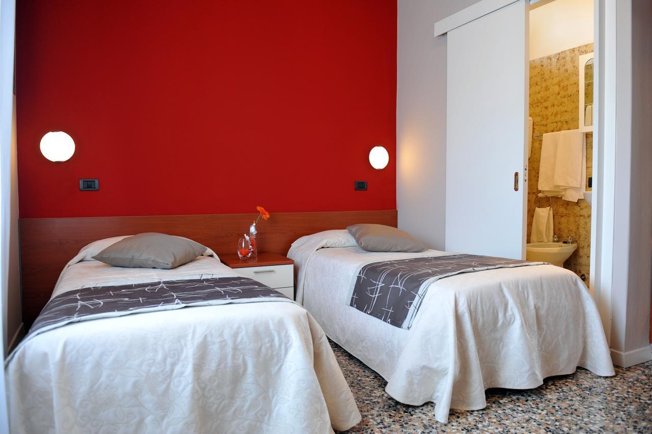 Hotel Bellavista Meuble モンテ・イーゾラ エクステリア 写真