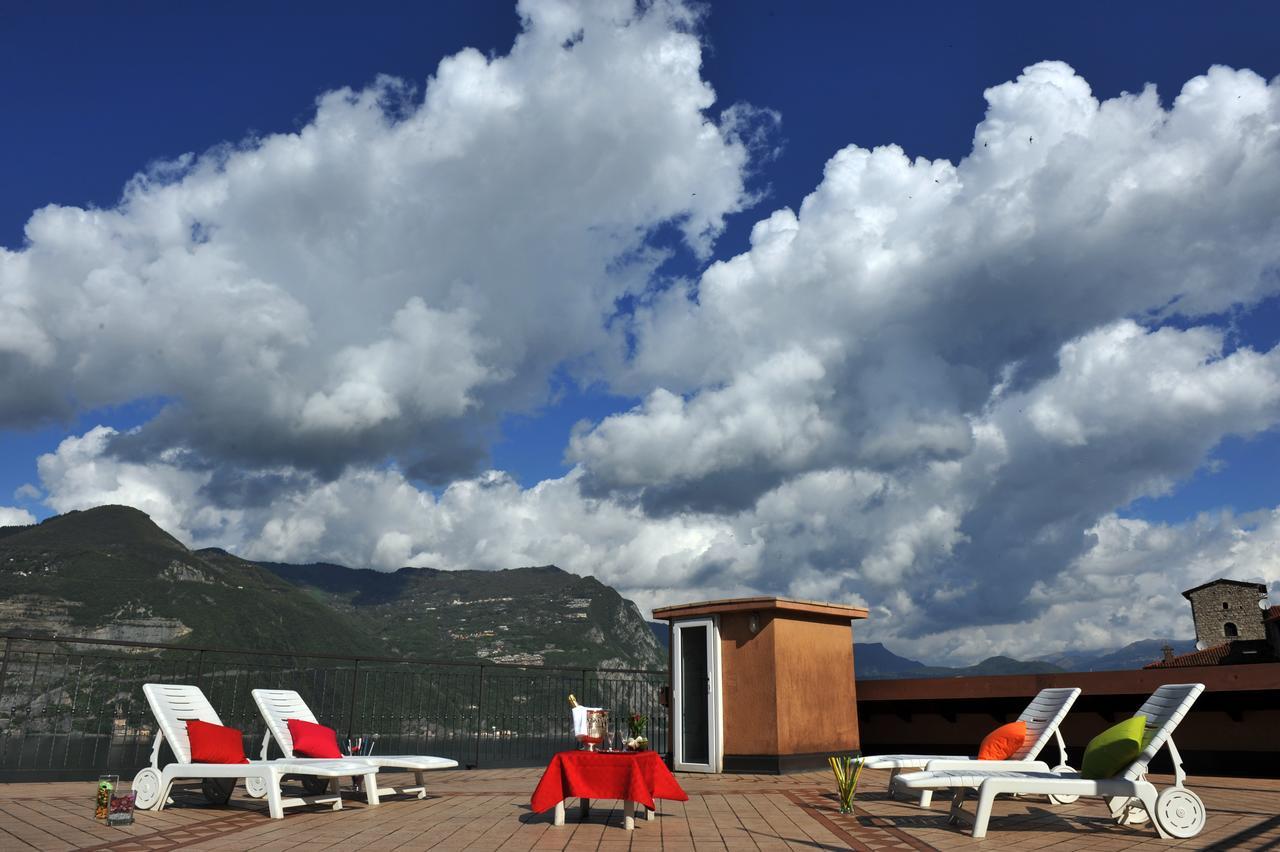 Hotel Bellavista Meuble モンテ・イーゾラ エクステリア 写真