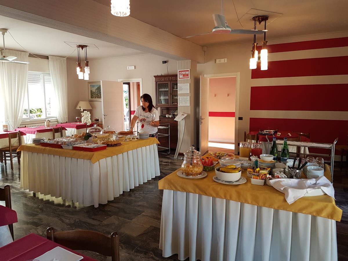 Hotel Bellavista Meuble モンテ・イーゾラ エクステリア 写真
